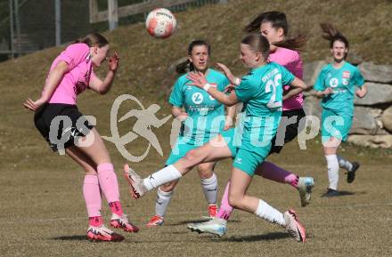Fussball Frauen. 2. Bundesliga. Carinthians LIWOdruck Hornets gegen SG MALEREI GLANZER Geretsberg/Buerrmoos. Leni Eleanor Hassler (Carinthians Hornets), Lara Marie Hopf (Geretsberg/Buermoos). Sachsenburg, am 9.3.2024.
Foto: Kuess
---
pressefotos, pressefotografie, kuess, qs, qspictures, sport, bild, bilder, bilddatenbank