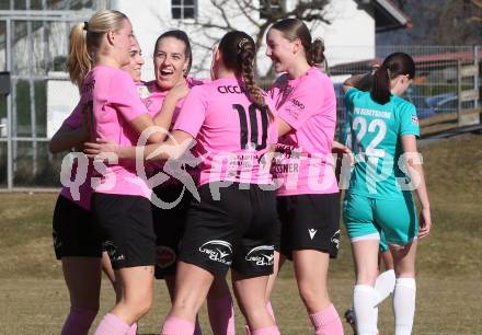 Fussball Frauen. 2. Bundesliga. Carinthians LIWOdruck Hornets gegen SG MALEREI GLANZER Geretsberg/Buerrmoos. Torjubel Jasmin Michelle Ortner, Marie Sophie Klocker (Carinthians Hornets),. Sachsenburg, am 9.3.2024.
Foto: Kuess
---
pressefotos, pressefotografie, kuess, qs, qspictures, sport, bild, bilder, bilddatenbank