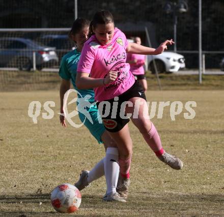 Fussball Frauen. 2. Bundesliga. Carinthians LIWOdruck Hornets gegen SG MALEREI GLANZER Geretsberg/Buerrmoos. Jana Christina Lemberger (Carinthians Hornets). Sachsenburg, am 9.3.2024.
Foto: Kuess
---
pressefotos, pressefotografie, kuess, qs, qspictures, sport, bild, bilder, bilddatenbank