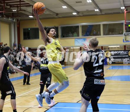 Basketball 2. Liga 2024/2025. Playoffs. VF1.   Woerthersee Piraten gegen Mattersburg Rocks.    Marcus Holyfield (Piraten),  Asdren Drew Koka  (Mattersburg Rocks). Klagenfurt, am 15.3.2025.
Foto: Kuess


---
pressefotos, pressefotografie, kuess, qs, qspictures, sport, bild, bilder, bilddatenbank