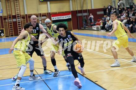 Basketball 2. Liga 2024/2025. Playoffs. VF1.   Woerthersee Piraten gegen Mattersburg Rocks.    Marcus Holyfield, Shawn L. Ray (Piraten),  Yann Grandperret, Corey Hallett  (Mattersburg Rocks). Klagenfurt, am 15.3.2025.
Foto: Kuess


---
pressefotos, pressefotografie, kuess, qs, qspictures, sport, bild, bilder, bilddatenbank