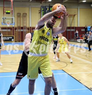 Basketball 2. Liga 2024/2025. Playoffs. VF1.   Woerthersee Piraten gegen Mattersburg Rocks.    Marin Sliskovic (Piraten),   Corey Hallett  (Mattersburg Rocks). Klagenfurt, am 15.3.2025.
Foto: Kuess


---
pressefotos, pressefotografie, kuess, qs, qspictures, sport, bild, bilder, bilddatenbank