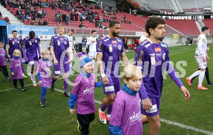 Fussball Bundesliga. SK Austria Klagenfurt gegen Altach.  Ben Bobzien, Keanan Bennetts, Martin Hinteregger (Klagenfurt). Klagenfurt, am 16.3..2025.
Foto: Kuess
---
pressefotos, pressefotografie, kuess, qs, qspictures, sport, bild, bilder, bilddatenbank
