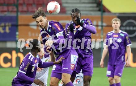 Fussball Bundesliga. SK Austria Klagenfurt gegen Altach. Thorsten Mahrer, Dikeni Salifou (Klagenfurt). Klagenfurt, am 16.3..2025.
Foto: Kuess
---
pressefotos, pressefotografie, kuess, qs, qspictures, sport, bild, bilder, bilddatenbank