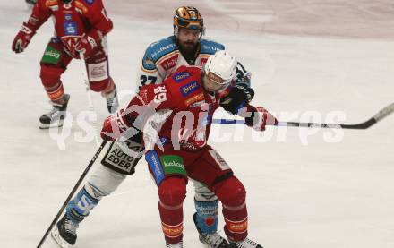 Eishockey ICE Bundesliga. KAC gegen Linz. Raphael Herburger  (KAC), Andreas Kristler (Linz). Klagenfurt, am 23.3.2025
Foto: Kuess
---
pressefotos, pressefotografie, kuess, qs, qspictures, sport, bild, bilder, bilddatenbank
