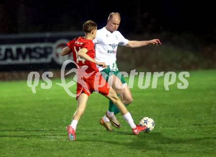 Fussball Kaerntner Liga. KAC gegen Voelkermarkt.  Maximilian Leipold (KAC),    Matthias Maierhofer (Voelkermarkt).  Klagenfurt, am 28.3.2024.
Foto: Kuess
---
pressefotos, pressefotografie, kuess, qs, qspictures, sport, bild, bilder, bilddatenbank