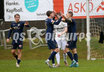 Fussball. Kaerntner Liga. Velden gegen Koettmannsdorf.  Torjubel Tom Zurga, Lukas Lausegger, Nicolas Manuel Modritz  (Velden),    Velden, 29.3.2025
Foto: Kuess
---
pressefotos, pressefotografie, kuess, qs, qspictures, sport, bild, bilder, bilddatenbank