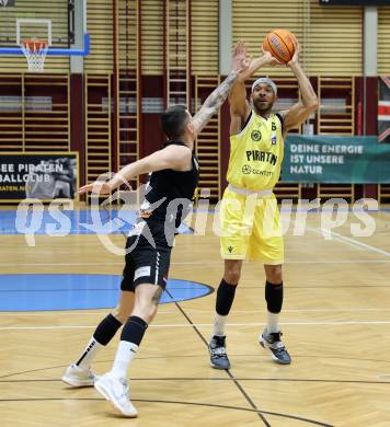 Basketball 2. Liga 2024/2025. Playoffs. VF3.   Woerthersee Piraten gegen Mattersburg Rocks.    Shawn L. Ray  (Piraten),  Petar Zivkovic  (Mattersburg Rocks). Klagenfurt, am 29.3.2025.
Foto: Kuess


---
pressefotos, pressefotografie, kuess, qs, qspictures, sport, bild, bilder, bilddatenbank