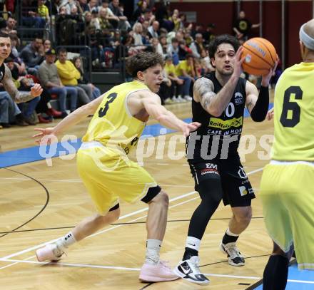 Basketball 2. Liga 2024/2025. Playoffs. VF3.   Woerthersee Piraten gegen Mattersburg Rocks.    Lukas Simoner (Piraten),  Julian Alper  (Mattersburg Rocks). Klagenfurt, am 29.3.2025.
Foto: Kuess


---
pressefotos, pressefotografie, kuess, qs, qspictures, sport, bild, bilder, bilddatenbank