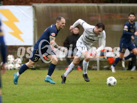 Fussball. Kaerntner Liga. Velden gegen Koettmannsdorf.   Tom Zurga (Velden),   Stephan Borovnik  (Koettmannsdorf). Velden, 29.3.2025
Foto: Kuess
---
pressefotos, pressefotografie, kuess, qs, qspictures, sport, bild, bilder, bilddatenbank