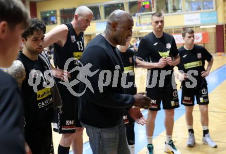 Basketball 2. Liga 2024/2025. Playoffs. VF3.   Woerthersee Piraten gegen Mattersburg Rocks.    Trainer James WILLIAMS (Mattersburg Rocks). Klagenfurt, am 29.3.2025.
Foto: Kuess


---
pressefotos, pressefotografie, kuess, qs, qspictures, sport, bild, bilder, bilddatenbank