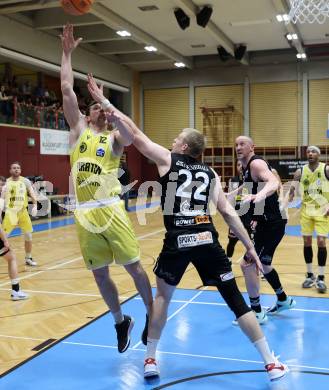 Basketball 2. Liga 2024/2025. Playoffs. VF3.   Woerthersee Piraten gegen Mattersburg Rocks.    Jan-Arne Apschner (Piraten),  Asdren Drew Koka  (Mattersburg Rocks). Klagenfurt, am 29.3.2025.
Foto: Kuess


---
pressefotos, pressefotografie, kuess, qs, qspictures, sport, bild, bilder, bilddatenbank