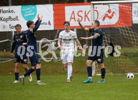 Fussball. Kaerntner Liga. Velden gegen Koettmannsdorf.  Torjubel Tom Zurga, Lukas Lausegger, Nicolas Manuel Modritz  (Velden),    Velden, 29.3.2025
Foto: Kuess
---
pressefotos, pressefotografie, kuess, qs, qspictures, sport, bild, bilder, bilddatenbank