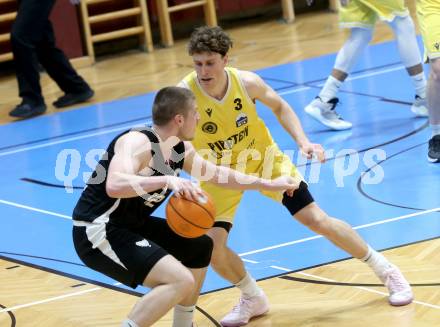 Basketball 2. Liga 2024/2025. Playoffs. SF2.   Woerthersee Piraten gegen RAIDERS Tirol    Lukas Simoner (Piraten),   Moritz Hoelzer (Tirol). Klagenfurt, am 4.5.2025.
Foto: Kuess


---
pressefotos, pressefotografie, kuess, qs, qspictures, sport, bild, bilder, bilddatenbank
