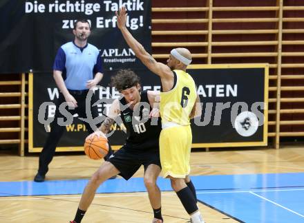 Basketball 2. Liga 2024/2025. Playoffs. SF2.   Woerthersee Piraten gegen RAIDERS Tirol    Shawn L. Ray, (Piraten),  Thomas Pirchner   (Tirol). Klagenfurt, am 4.5.2025.
Foto: Kuess


---
pressefotos, pressefotografie, kuess, qs, qspictures, sport, bild, bilder, bilddatenbank