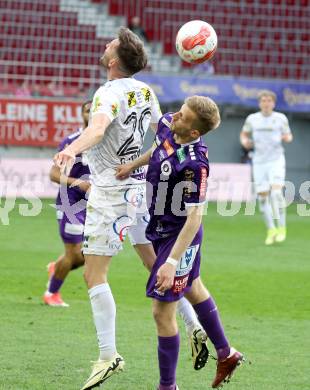 Fussball Bundesliga. SK Austria Klagenfurt gegen Altach.  Christopher Cvetko (Klagenfurt) Alexander Gorgon (Altach). Klagenfurt, am 5.4.2025.
Foto: Kuess
---
pressefotos, pressefotografie, kuess, qs, qspictures, sport, bild, bilder, bilddatenbank