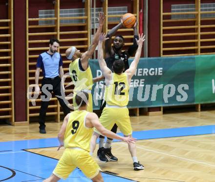 Basketball 2. Liga 2024/2025. Playoffs. SF2.   Woerthersee Piraten gegen RAIDERS Tirol    Shawn L. Ray, Jan-Arne Apschner (Piraten),  Mansata Cisse  (Tirol). Klagenfurt, am 4.5.2025.
Foto: Kuess


---
pressefotos, pressefotografie, kuess, qs, qspictures, sport, bild, bilder, bilddatenbank