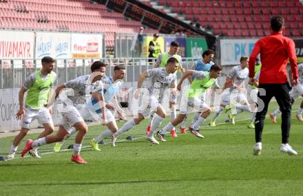 Fussball Bundesliga. SK Austria Klagenfurt gegen Altach.  Aufwaermen (Altach). Klagenfurt, am 5.4.2025.
Foto: Kuess
---
pressefotos, pressefotografie, kuess, qs, qspictures, sport, bild, bilder, bilddatenbank