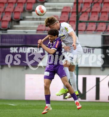 Fussball Bundesliga. SK Austria Klagenfurt gegen Altach.  Ben Bobzien (Klagenfurt) Paul-Friedrich Koller (Altach). Klagenfurt, am 5.4.2025.
Foto: Kuess
---
pressefotos, pressefotografie, kuess, qs, qspictures, sport, bild, bilder, bilddatenbank