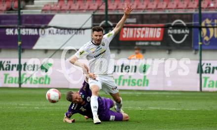 Fussball Bundesliga. SK Austria Klagenfurt gegen Altach.  Christopher Wernitznig (Klagenfurt) Alexander Gorgon   (Altach). Klagenfurt, am 5.4.2025.
Foto: Kuess
---
pressefotos, pressefotografie, kuess, qs, qspictures, sport, bild, bilder, bilddatenbank