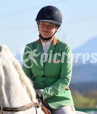 Reiten. Reitsport. Alpenspan Grand Prix. Lena Binder.  St. Margarethen im Lavanttal, am 6.4.2025.
Foto: Kuess 
---
pressefotos, pressefotografie, kuess, qs, qspictures, sport, bild, bilder, bilddatenbank