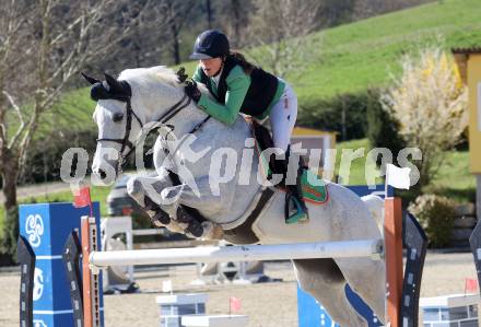 Reiten. Reitsport. Alpenspan Grand Prix. Lena Binder auf Celina 211.  St. Margarethen im Lavanttal, am 6.4.2025.
Foto: Kuess 
---
pressefotos, pressefotografie, kuess, qs, qspictures, sport, bild, bilder, bilddatenbank