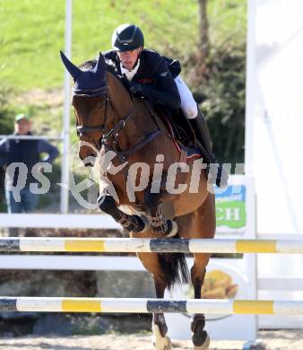 Reiten. Reitsport. Alpenspan Grand Prix. Thomas Himmelmayer auf Papillon d Azur.  St. Margarethen im Lavanttal, am 6.4.2025.
Foto: Kuess 
---
pressefotos, pressefotografie, kuess, qs, qspictures, sport, bild, bilder, bilddatenbank