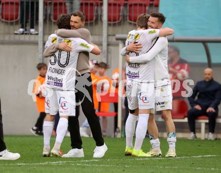 Fussball Bundesliga. SK Austria Klagenfurt gegen Altach.  Jubel Trainer Fabio Ingolitsch, Lukas Fadinger, Paul-Friedrich Koller  (Altach). Klagenfurt, am 5.4.2025.
Foto: Kuess
---
pressefotos, pressefotografie, kuess, qs, qspictures, sport, bild, bilder, bilddatenbank