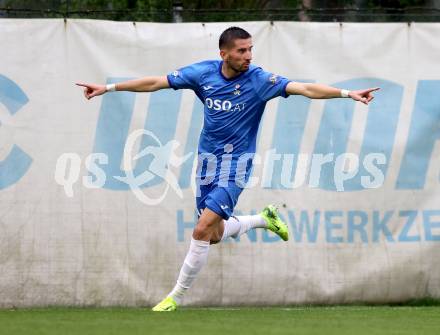 Fussball Kaerntner Liga. SAK gegen KAC. Torjubel Hrvoje Jakovljevic (SAK), Klagenfurt, am 17.4.2025.
Foto: Kuess
---
pressefotos, pressefotografie, kuess, qs, qspictures, sport, bild, bilder, bilddatenbank