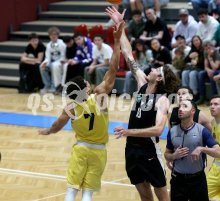 Basketball 2. Liga 2024/2025. Playoffs. VF3.   Woerthersee Piraten gegen RAIDERS Tirol    Marcus Holyfield (Piraten),   Marcus Holyfield (Tirol). Klagenfurt, am 19.4.2025.
Foto: Kuess


---
pressefotos, pressefotografie, kuess, qs, qspictures, sport, bild, bilder, bilddatenbank