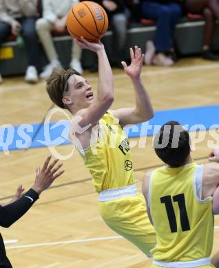 Basketball 2. Liga 2024/2025. Playoffs. VF3.   Woerthersee Piraten gegen RAIDERS Tirol    Emilio Rozmann (Piraten),    Klagenfurt, am 19.4.2025.
Foto: Kuess


---
pressefotos, pressefotografie, kuess, qs, qspictures, sport, bild, bilder, bilddatenbank