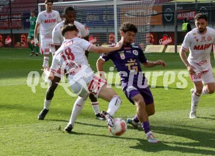 Fussball Bundesliga. SK Austria Klagenfurt gegen GAK.  Ben Justus Bobzien (Klagenfurt),  Zeteny Jano (GAK). Klagenfurt, am 19.4.2025.
Foto: Kuess
www.qspictures.net
---
pressefotos, pressefotografie, kuess, qs, qspictures, sport, bild, bilder, bilddatenbank