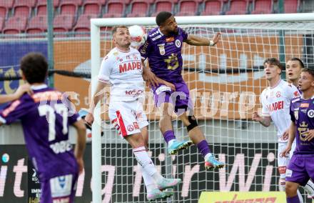 Fussball Bundesliga. SK Austria Klagenfurt gegen GAK.  Keanan Bennetts  (Klagenfurt). Laszlo Kleinheisler (GAK). Klagenfurt, am 19.4.2025.
Foto: Kuess
---
pressefotos, pressefotografie, kuess, qs, qspictures, sport, bild, bilder, bilddatenbank