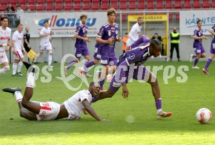 Fussball Bundesliga. SK Austria Klagenfurt gegen GAK.  Dikeni Salifou (Klagenfurt), Sadik Fofana (GAK). Klagenfurt, am 19.4.2025.
Foto: Kuess
www.qspictures.net
---
pressefotos, pressefotografie, kuess, qs, qspictures, sport, bild, bilder, bilddatenbank