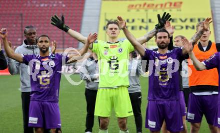 Fussball Bundesliga. SK Austria Klagenfurt gegen GAK. Keanan Bennetts, Simon Spari, Kosmas Gkezos  (Klagenfurt). Klagenfurt, am 19.4.2025.
Foto: Kuess
---
pressefotos, pressefotografie, kuess, qs, qspictures, sport, bild, bilder, bilddatenbank