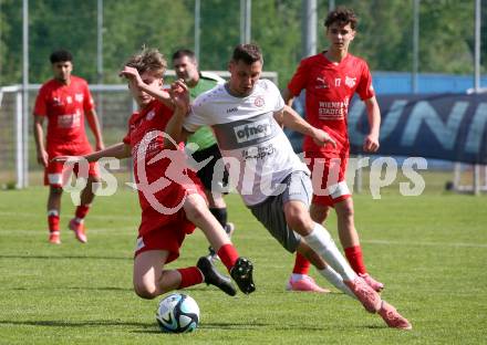 Fussball 1. Klasse C. KAC 1909 Juniors gegen Maria Saal. Maximilian Grof  (KAC),  Niko Maric  (Maria Saal). Klagenfurt, am 20..4.2025.
Foto: Kuess
www.qspictures.net
---
pressefotos, pressefotografie, kuess, qs, qspictures, sport, bild, bilder, bilddatenbank