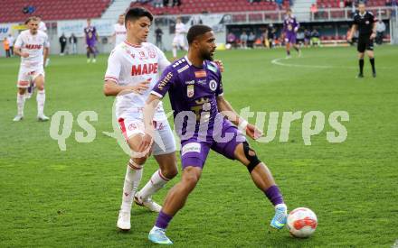Fussball Bundesliga. SK Austria Klagenfurt gegen GAK.  Keanan Bennetts  (Klagenfurt). Milos Jovicic (GAK). Klagenfurt, am 19.4.2025.
Foto: Kuess
---
pressefotos, pressefotografie, kuess, qs, qspictures, sport, bild, bilder, bilddatenbank