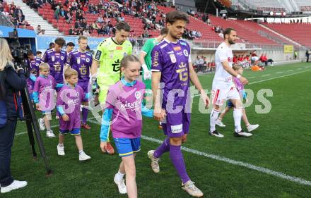 Fussball Bundesliga. SK Austria Klagenfurt gegen GAK.  Thorsten Mahrer, Simon Spari  (Klagenfurt),. Klagenfurt, am 19.4.2025.
Foto: Kuess
---
pressefotos, pressefotografie, kuess, qs, qspictures, sport, bild, bilder, bilddatenbank
