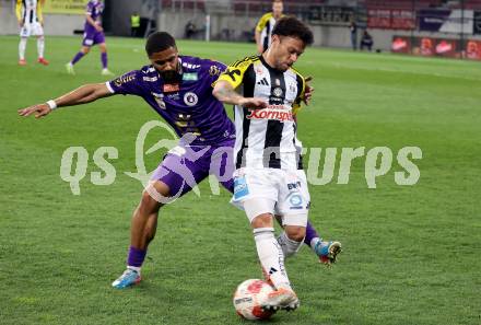 Fussball Bundesliga. SK Austria Klagenfurt gegen LASK.   Keanan Bennetts (Klagenfurt), Sascha Horvath  (LASK). Klagenfurt, am 22.4.2025.
Foto: Kuess
---
pressefotos, pressefotografie, kuess, qs, qspictures, sport, bild, bilder, bilddatenbank