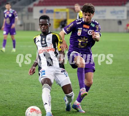 Fussball Bundesliga. SK Austria Klagenfurt gegen LASK.  Ben Bobzien  (Klagenfurt), Ismaila Cheick Coulibaly  (LASK). Klagenfurt, am 22.4.2025.
Foto: Kuess
---
pressefotos, pressefotografie, kuess, qs, qspictures, sport, bild, bilder, bilddatenbank