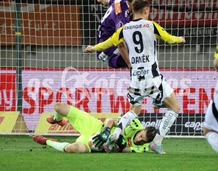 Fussball Bundesliga. SK Austria Klagenfurt gegen LASK. Simon Spari   (Klagenfurt), Krystof Danek (LASK). Klagenfurt, am 22.4.2025.
Foto: Kuess
---
pressefotos, pressefotografie, kuess, qs, qspictures, sport, bild, bilder, bilddatenbank