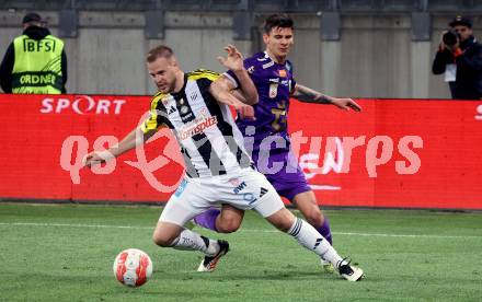 Fussball Bundesliga. SK Austria Klagenfurt gegen LASK. David Toshevski   (Klagenfurt),  Hrvoje Smolcic (LASK). Klagenfurt, am 22.4.2025.
Foto: Kuess
---
pressefotos, pressefotografie, kuess, qs, qspictures, sport, bild, bilder, bilddatenbank