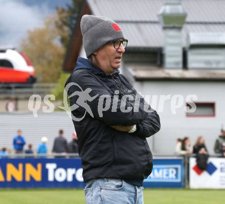 Fussball Kaerntner Liga. Bleiburg gegen SAK.  Trainer Richard Huber   (SAK). Bleiburg, am 26..4.2025.
Foto: Kuess
www.qspictures.net
---
pressefotos, pressefotografie, kuess, qs, qspictures, sport, bild, bilder, bilddatenbank