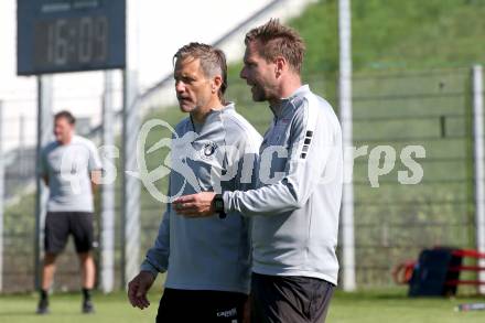 Fussball Bundesliga. Training SK Austria Klagenfurt. Co-Trainer Rolf Landerl, Co-Trainer Martin Lassnig. Klagenfurt, am 28.4.2025.
Foto: Kuess
---
pressefotos, pressefotografie, kuess, qs, qspictures, sport, bild, bilder, bilddatenbank