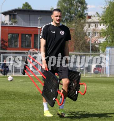 Fussball Bundesliga. Training SK Austria Klagenfurt. Niklas Szerencsi. Klagenfurt, am 28.4.2025.
Foto: Kuess
---
pressefotos, pressefotografie, kuess, qs, qspictures, sport, bild, bilder, bilddatenbank