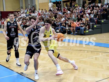 Basketball 2. Liga 2024/2025. Playoffs. F2.   Woerthersee Piraten gegen Mistelbach Mustangs   Lukas Simoner (Piraten),  Moritz Czehowsky  (Mistelbach). Klagenfurt, am 1.5.2025.
Foto: Kuess


---
pressefotos, pressefotografie, kuess, qs, qspictures, sport, bild, bilder, bilddatenbank