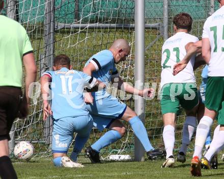 Fussball Kaerntner Liga. Bleiburg gegen Voelkermarkt. Patrick Paul Oswaldi, Nikola Tolimir  (Bleiburg),  Oliver Kuester  (Voelkermarkt). Bleiburg, am 17.5.2025.
Foto: Kuess
---
pressefotos, pressefotografie, kuess, qs, qspictures, sport, bild, bilder, bilddatenbank