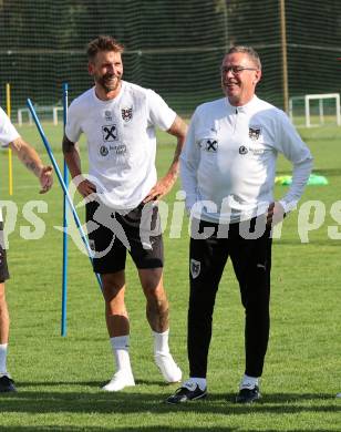 Fussball. Nachwuchsraining mit OEFB Teamchef Ralf Rangnick. Guido Burgstaller, Ralf Rangnick. Wernberg, am 13.6.2025.
Foto: Kuess
---
pressefotos, pressefotografie, kuess, qs, qspictures, sport, bild, bilder, bilddatenbank
