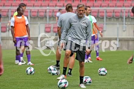 Fussball. Tag der offenen Tuer. Showtraining. (Klagenfurt). Klagenfurt, am 12.7.2025.
Foto: Kuess
www.qspictures.net
---
pressefotos, pressefotografie, kuess, qs, qspictures, sport, bild, bilder, bilddatenbank