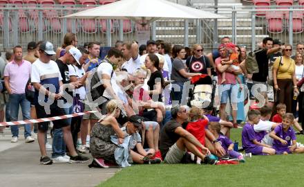 Fussball. Tag der offenen Tuer. Showtraining. (Klagenfurt). Klagenfurt, am 12.7.2025.
Foto: Kuess
www.qspictures.net
---
pressefotos, pressefotografie, kuess, qs, qspictures, sport, bild, bilder, bilddatenbank